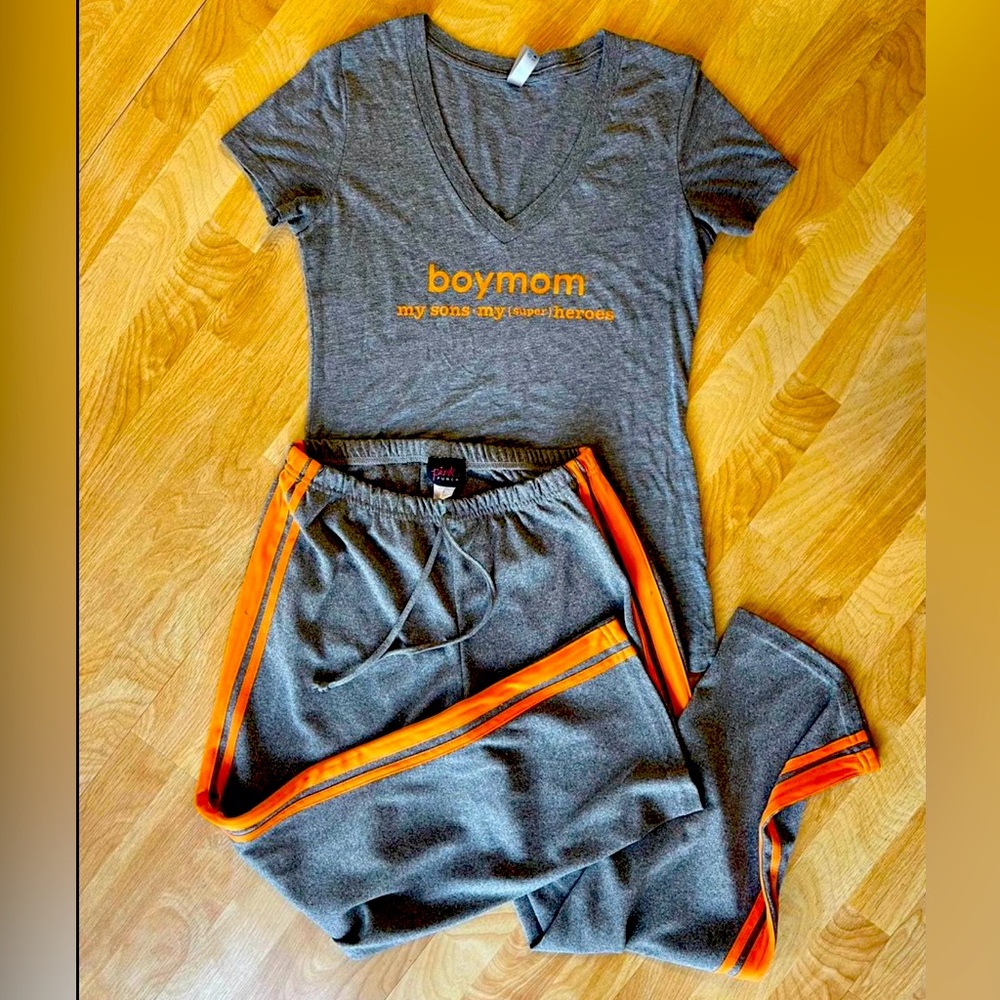 Boymom V-neck T-shirt And Lounge Pants Set Orange, Gray Size Medium 2 PC Set